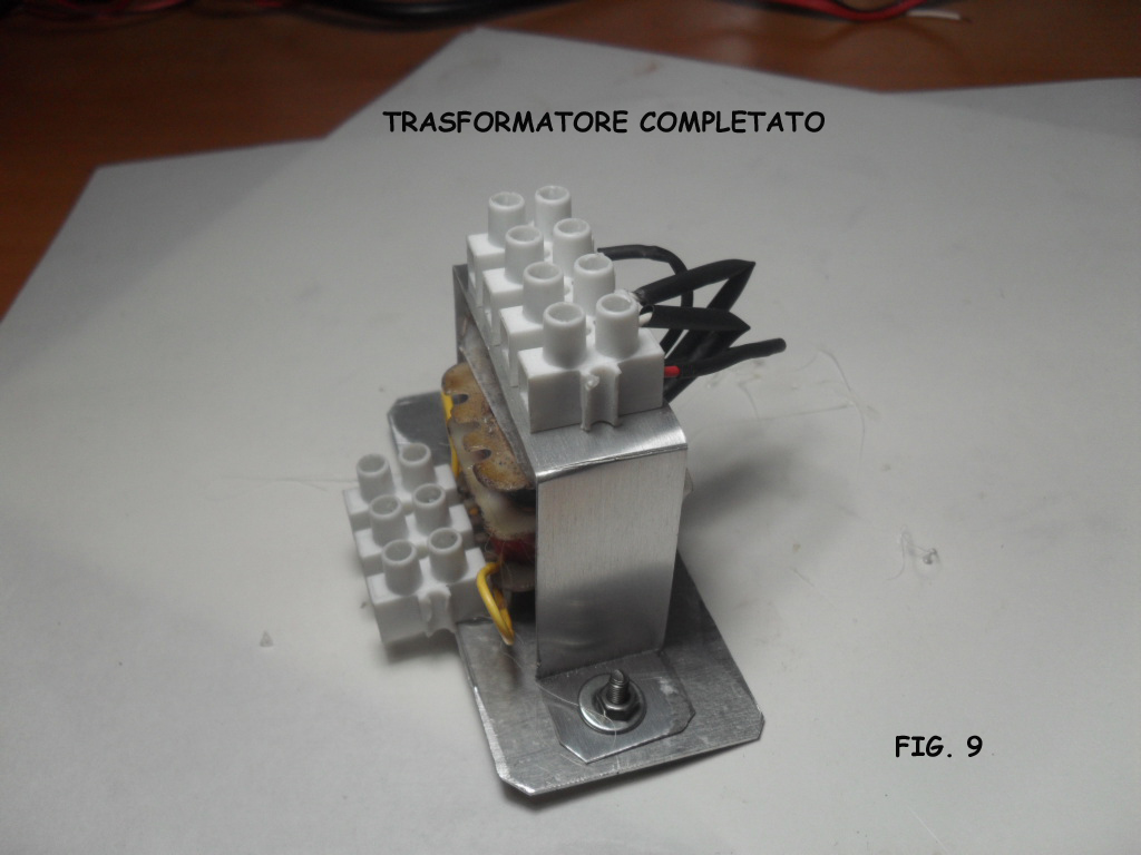 TRASFORMATORE CON MORSETTIERA